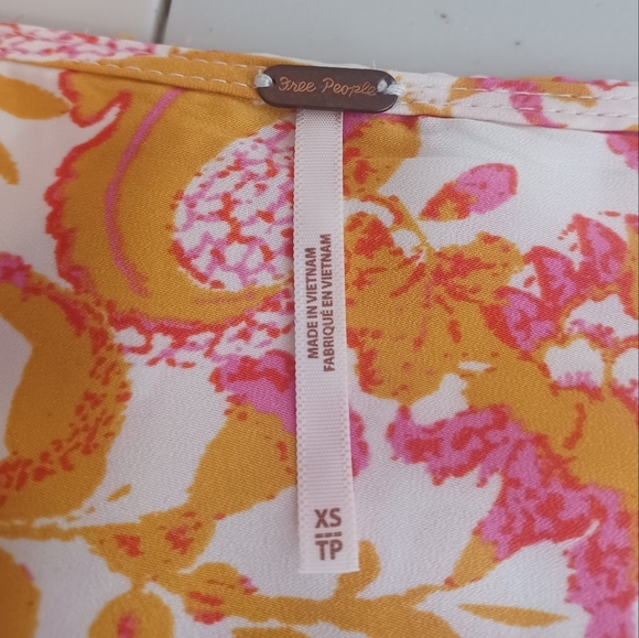 Free People Cruisin Together Printed Boho Gypsy Puff Sleeve Blouse - Picture 10 of 14